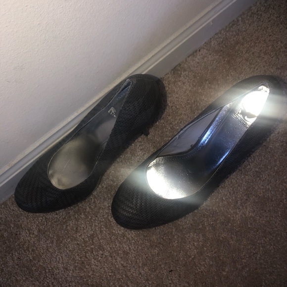 Gray Closed Round Toe Heels - Picture 2 of 4